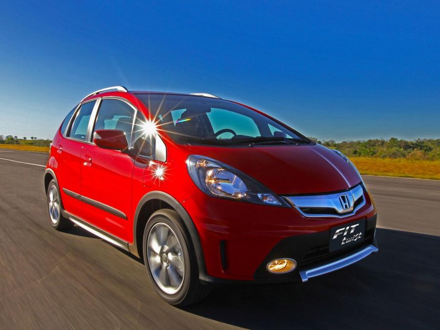  Honda Fit Twist GT 2012 года  (фото 2 из 18)